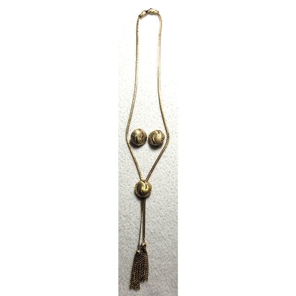 Vintage 60s Signed Goldtone Slider Lariat Necklace Clip On Button Earrings Set - Picture 2 of 7